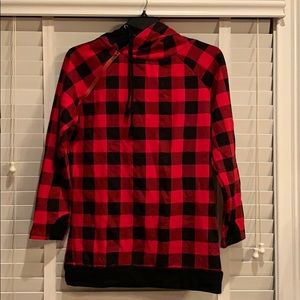 Ladies Red Buffalo Plaid pullover Large